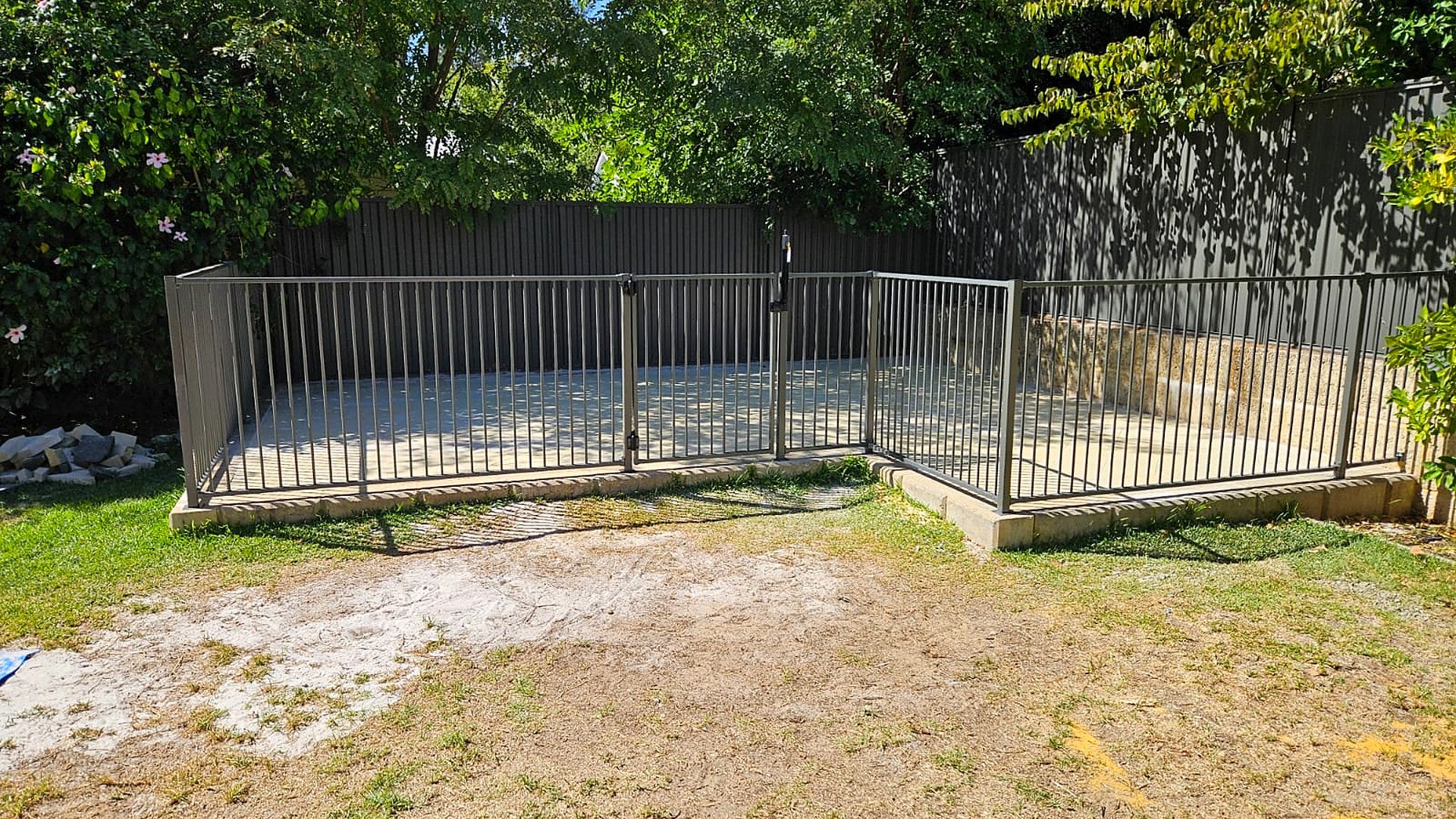 Pool fencing by Click Fencing, Perth